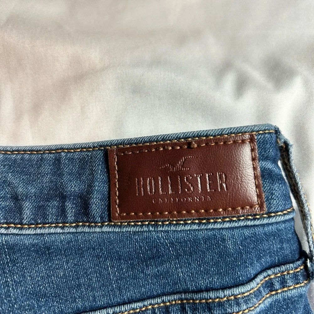 Hollister Ripped Curvy Mid-Rise Super Skinny Jeans - Dark Blue - Size 13S 31/26 - Picture 4 of 10